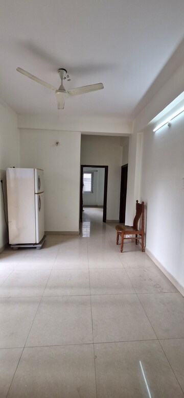 Master Bedroom in 3 BHK Builder Floor at Kondapur – for Rent