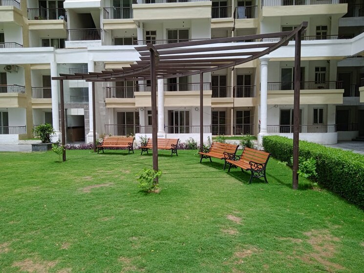 Garden, alpine-aigin-royal 3 Bedroom 1800 Sq.Ft. Apartment In Sector 1 Greater Noida Greater Noida 7927170