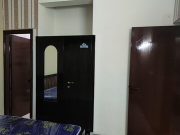 Furnished Amenities in 3 BHK Builder Floor at Hong Kong Bazaar, Sector 57 – for Rent