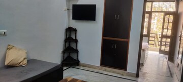 Furnished Amenities in 1 BHK Builder Floor at Ansal Sushant Lok I, Sector 43 – for Rent