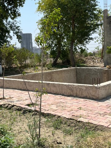  Plot For Sale in Jewar