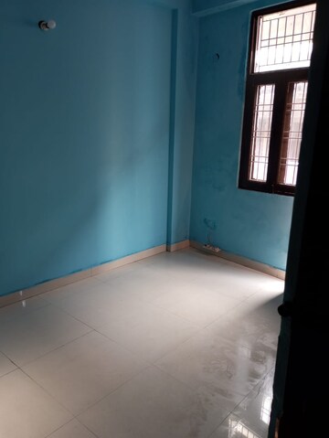 Room in 1.5 BHK Apartment at ABCZ East Avenue, Sector 73 – for Rent