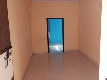 Room in 1.5 BHK Apartment at ABCZ East Avenue, Sector 73 – for Rent