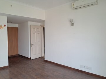 Master Bedroom in 2.5 BHK Independent House at RWA Apartments Sector 27, Sector 27 – for Rent