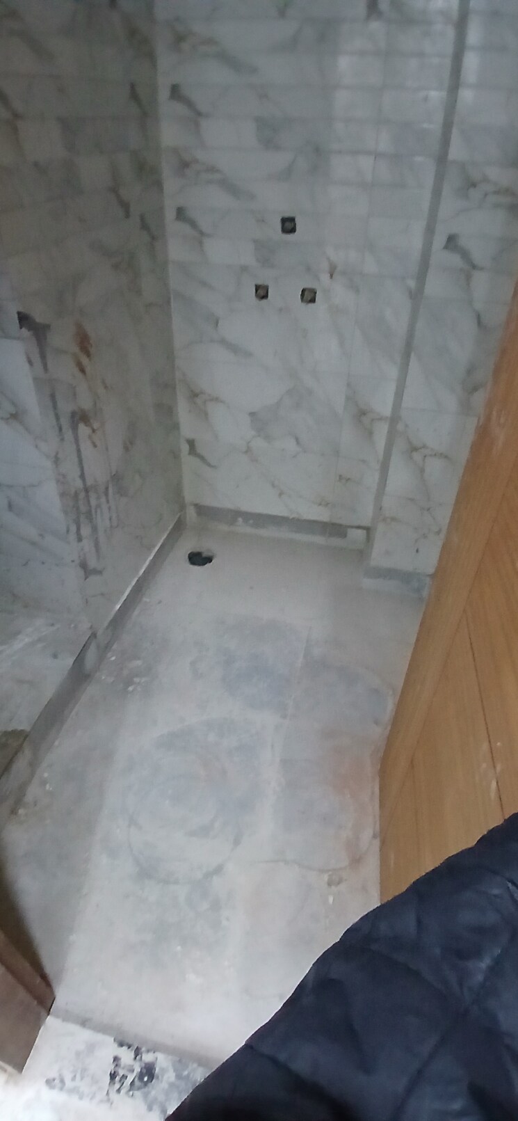 Bathroom, jogabai extension 3 Bedroom 900 Sq.Ft. Apartment In Jogabai Extension Delhi 7927398