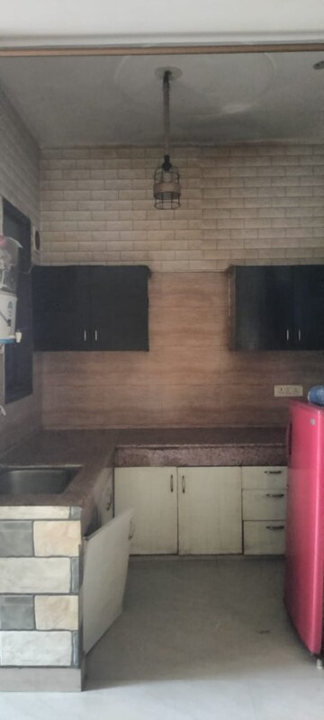 Furnished Amenities in 2 BHK Apartment at ABCZ East Avenue, Sector 73 – for Rent