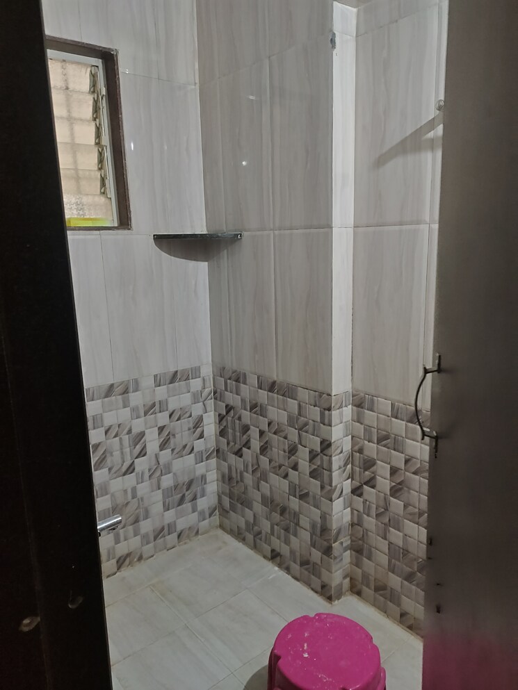 Bathroom, dugad-shriniwas-sankul 2 Bedroom 900 Sq.Ft. Apartment In Katraj Pune 7927408