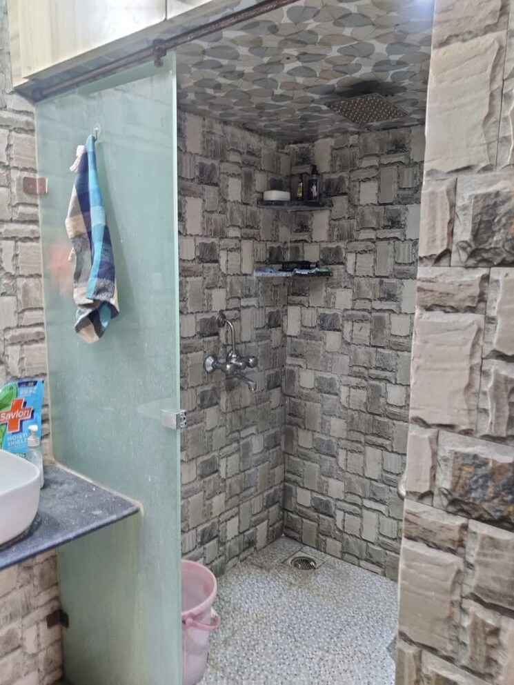 Bathroom, coronet-building 1 Bedroom 525 Sq.Ft. Apartment In Kandivali East Mumbai 7927433