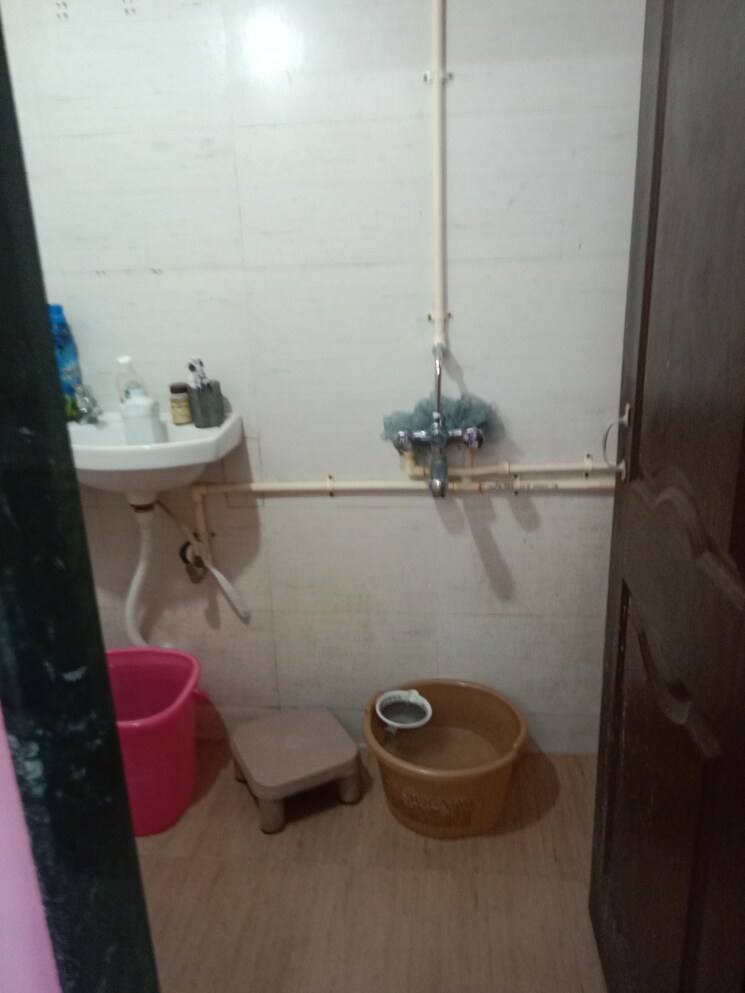 Bathroom, sterling-apartment-sion 1 Bedroom 650 Sq.Ft. Apartment In Sion Mumbai 7927445