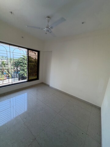 Room in 2 BHK Apartment at Adityaraj Breeze, Vikhroli East – for Rent