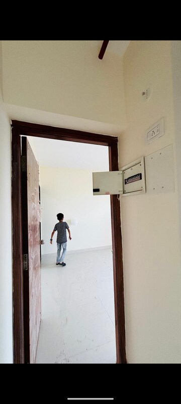 Room in 1 BHK Apartment at Truearth View, Vikhroli East – for Rent