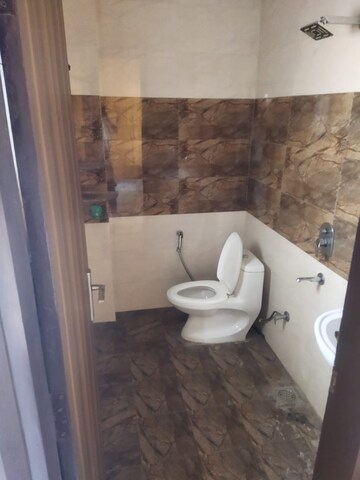 Bathroom in 2.5 BHK Apartment at Orchid Island, Sector 51 – for Sale