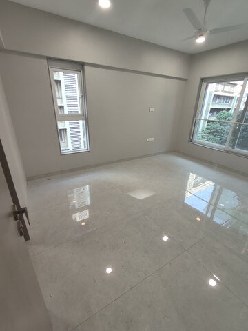 Room in 3 BHK Apartment at Happy Jade Gardens, Ghatkopar East – for Rent