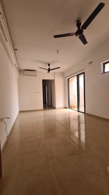 1 BHK Apartment For Rent in Lodha Lakeshore Greens, Dombivli East