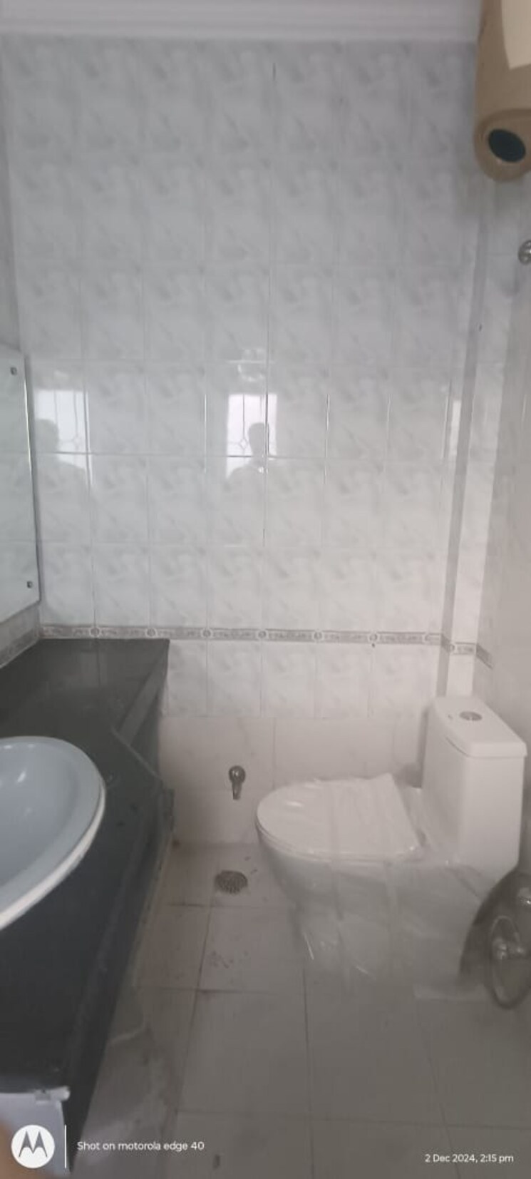 Bathroom, ardee-city 3.5 Bedroom 265 Sq.Ft. Builder Floor In Sector 52 Gurgaon 7927558