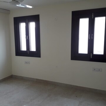 Room in 4 BHK Builder Floor at Ardee City, Sector 52 – for Rent