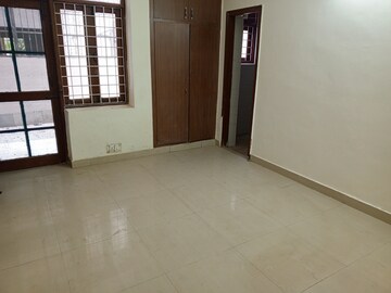 Room in 3 BHK Apartment at Orchid Island, Sector 51 – for Rent
