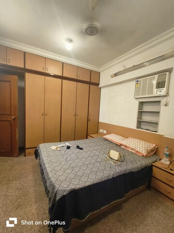 Bedroom in 2 BHK Apartment at Kalpana CHS, Khar West – for Rent