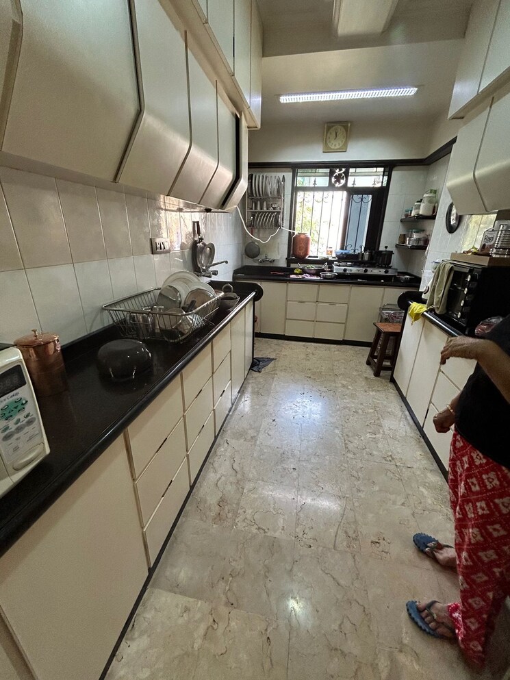 Kitchen, heera-apartments 3 Bedroom 1300 Sq.Ft. Apartment In Khar West Mumbai 7927620