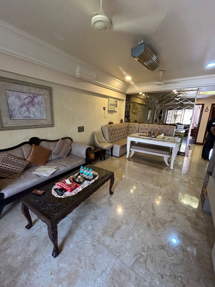 Living Room, heera-apartments 3 Bedroom 1300 Sq.Ft. Apartment In Khar West Mumbai 7927620