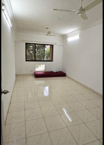 Room in 2 BHK Apartment at Lok Milan, Chandivali – for Rent