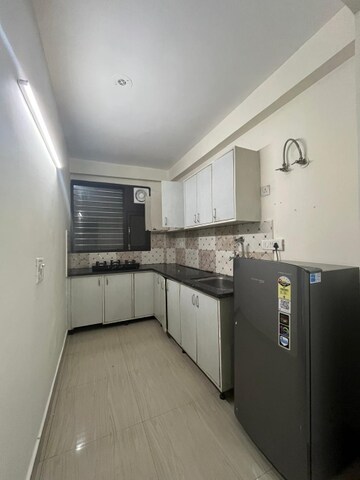 Kitchen in 2 BHK Builder Floor at Sector 43 – for Rent