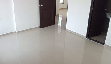 Room in 3.5 BHK Apartment at PRA The Lake District Phase I, Kondhwa – for Sale
