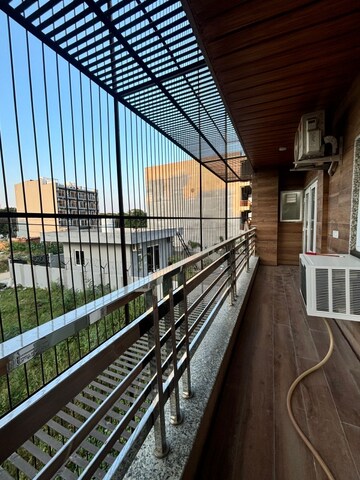 Balcony in 1 BHK Builder Floor at Sector 15 ii – for Rent