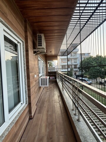Balcony in 1 BHK Builder Floor at Sector 15 ii – for Rent