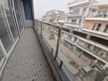 Balcony in 3 BHK Builder Floor at Sector 15 ii – for Rent