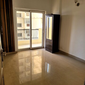 Room in 3 BHK Apartment at 3C Lotus Boulevard, Sector 100 – for Sale