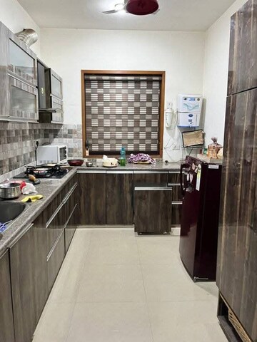 3 BHK Apartment For Rent in Emaar MGF Emerald Hills, Sector 65