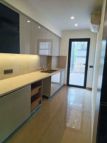 Kitchen in 4 BHK Builder Floor at SS Mayfield Gardens, Sector 51 – for Rent