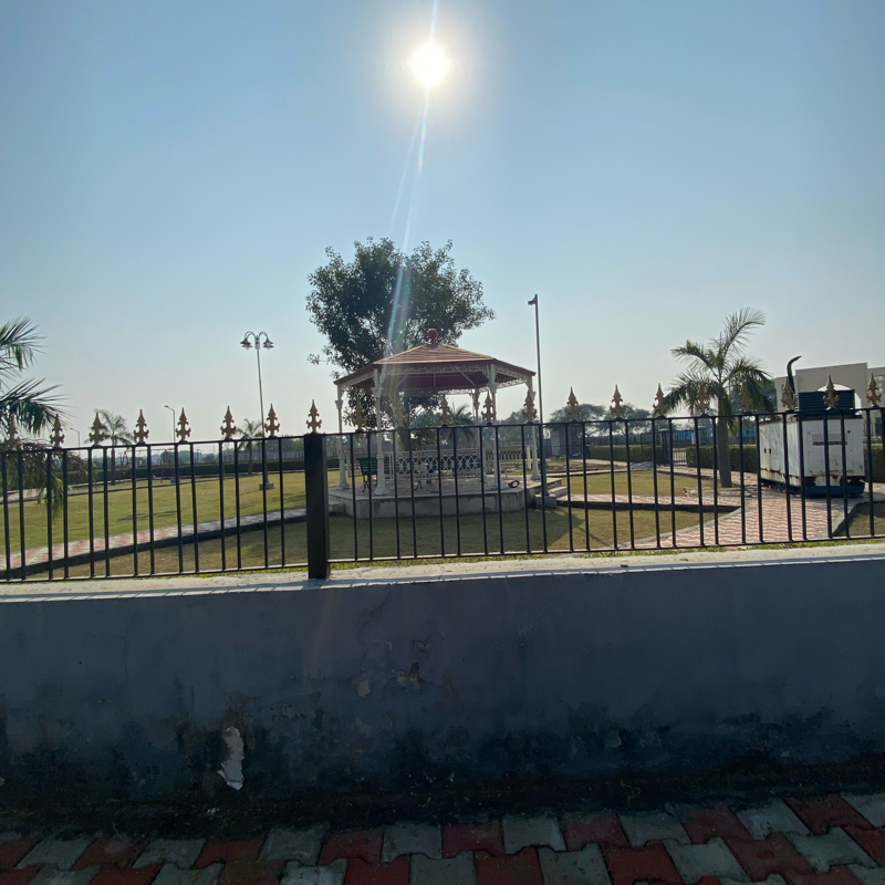 Plot For Sale in Slf Green Sector 97 