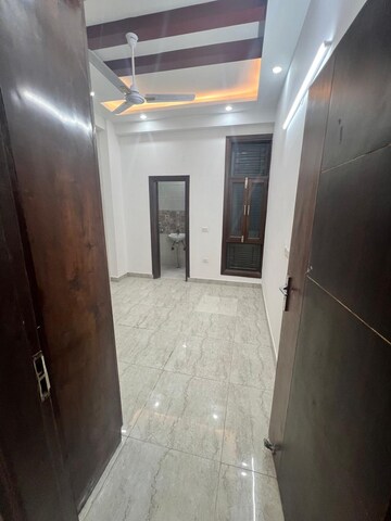 Building Lobby in 3 BHK Builder Floor at Vijay Nagar – for Sale
