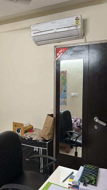 Furnished Amenities in 2.5 BHK Builder Floor at Uttam Nagar West – for Rent