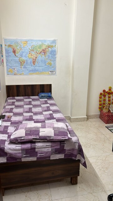 Master Bedroom in 2.5 BHK Builder Floor at Uttam Nagar West – for Rent