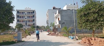  Plot For Sale in BPTP Parkland, Sector 75