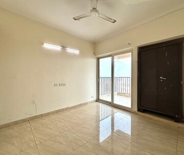2 BHK Apartment For Rent in Supertech Cape Town, Sector 74
