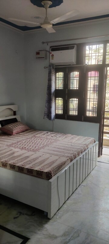 Bedroom in 1 BHK Builder Floor at Ansal Sushant Lok I, Sector 43 – for Rent