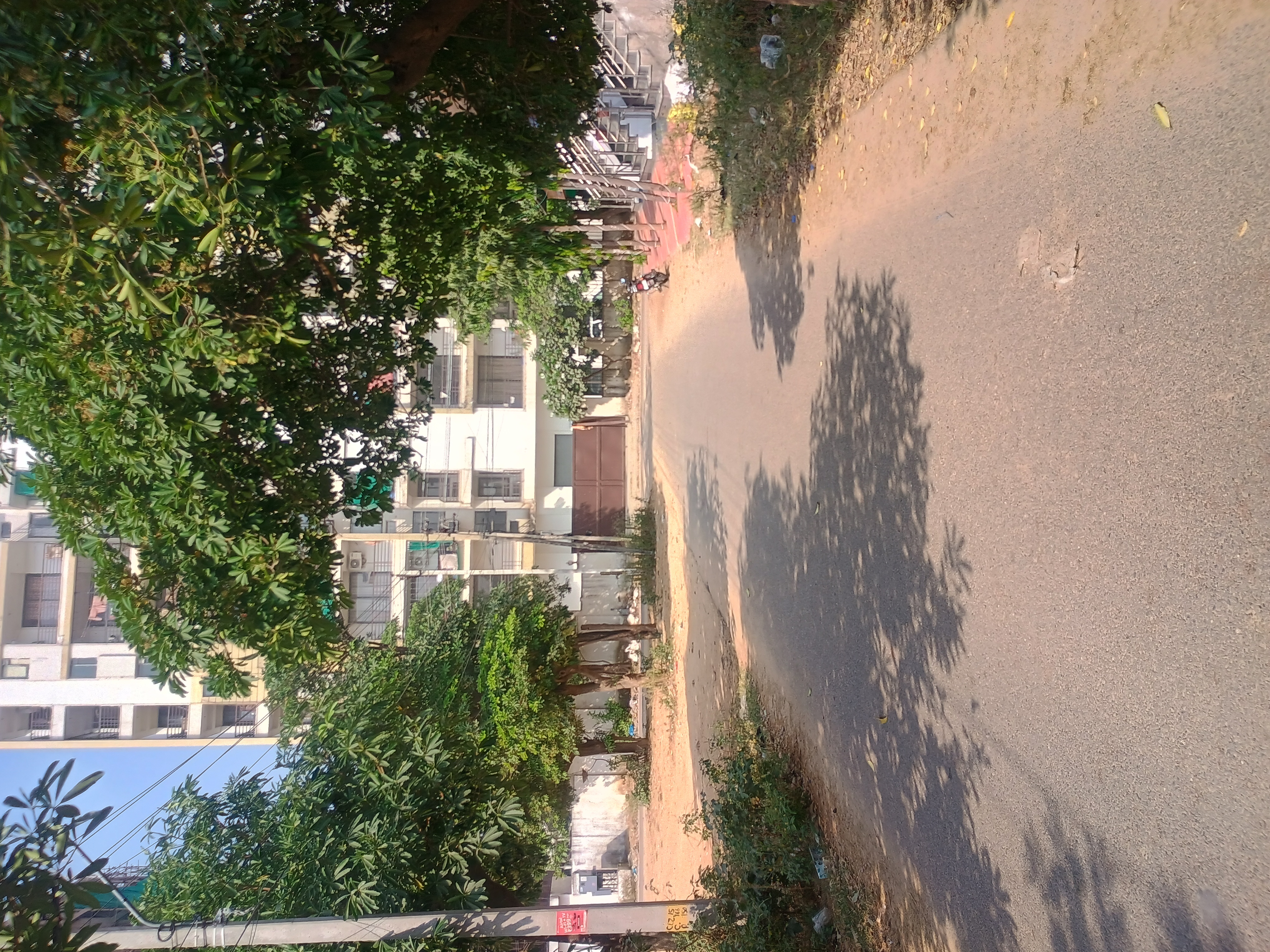 Plot For Sale in Amrapali Nagar 30 Bai 60 