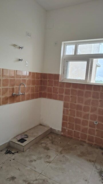Bathroom in 1 BHK Apartment at Prestige Primrose Hills, Banashankari 6th Stage – for Rent