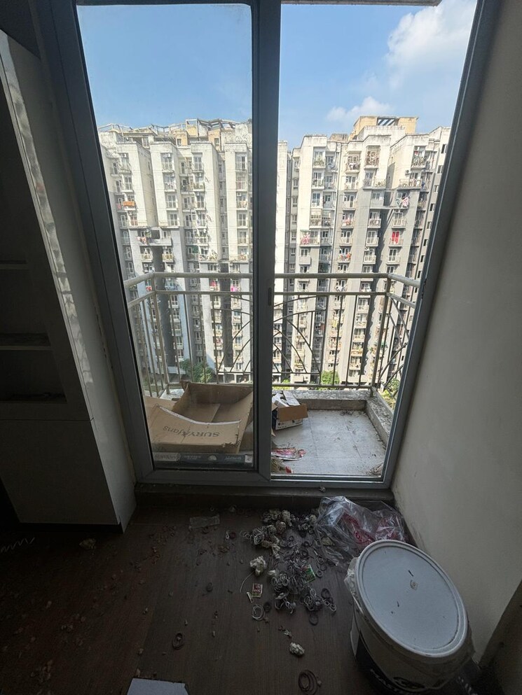 Balcony, gaur-city-2-14th-avenue 3 Bedroom 740 Sq.Ft. Apartment In Sector 16c Greater Noida Greater Noida 7928004