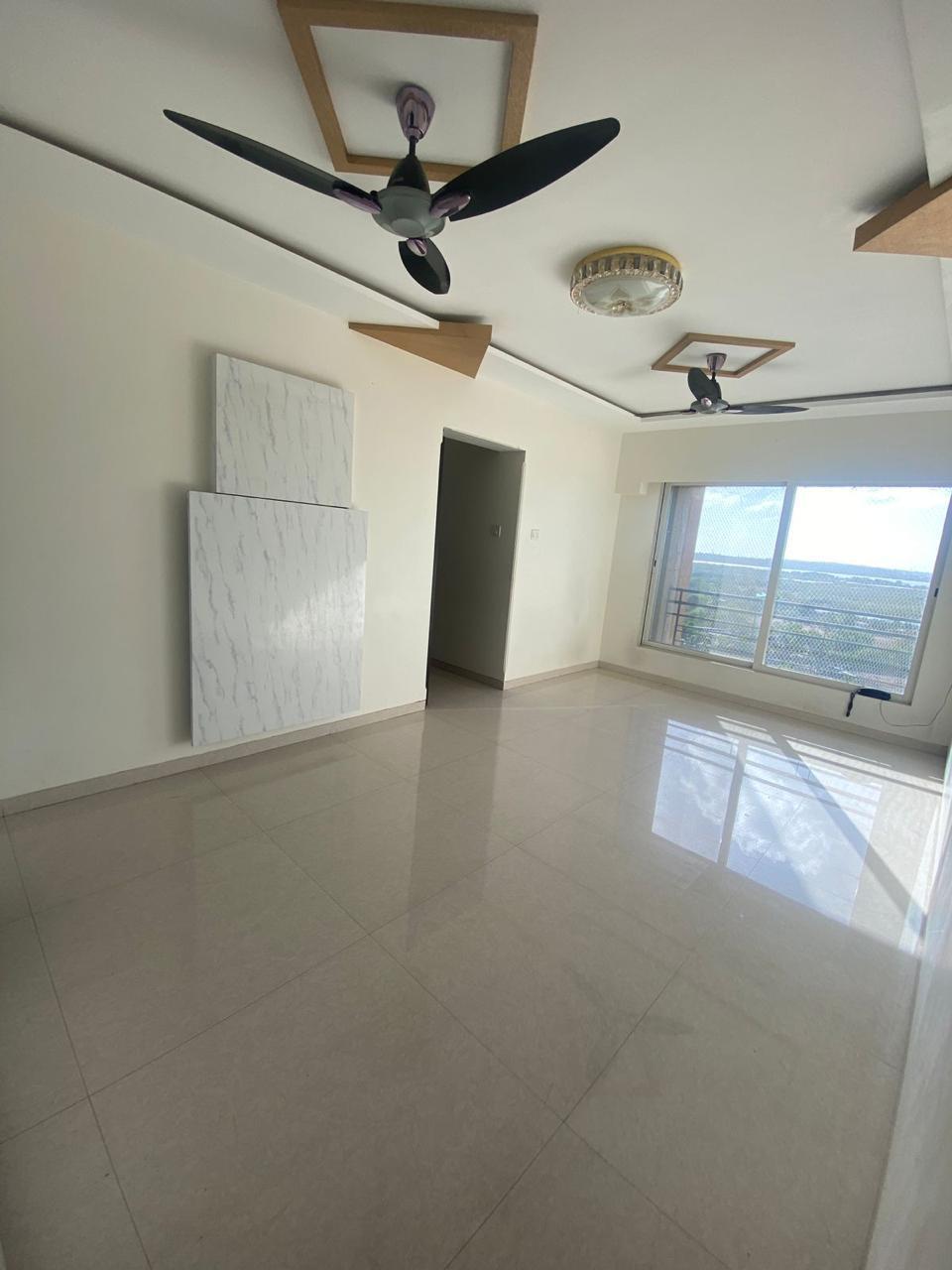 2 BHK 750 Sq.Ft. Apartment in Lashkaria Empress