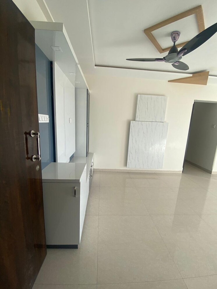 Bathroom, lashkaria-empress 2 Bedroom 750 Sq.Ft. Apartment In Andheri West Mumbai 7928018