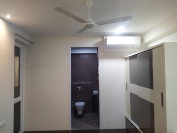 Room in 3 BHK Apartment at O2 Square Residences, Nanakramguda – for Rent