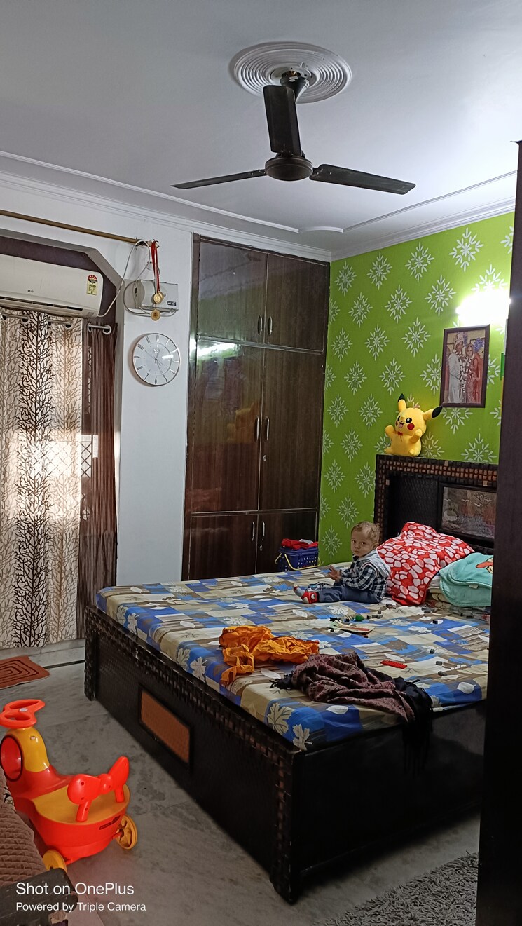 Bedroom, ashoka-enclave-faridabad 3 Bedroom 250 Sq.Yd. Builder Floor In Sector 34 Faridabad 7928041