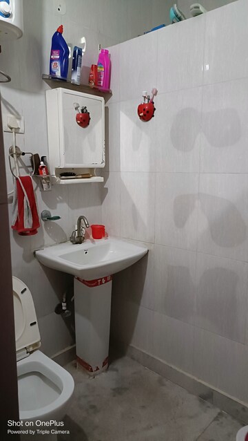 Bathroom in 3 BHK Builder Floor at Ashoka Enclave Faridabad, Sector 34 – for Sale