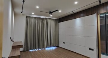 Bedroom in 3 BHK Builder Floor at Sector 104 – for Sale