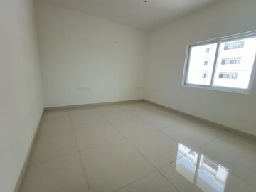 Room in 3 BHK Apartment at Prestige Tranquil, Kokapet – for Sale